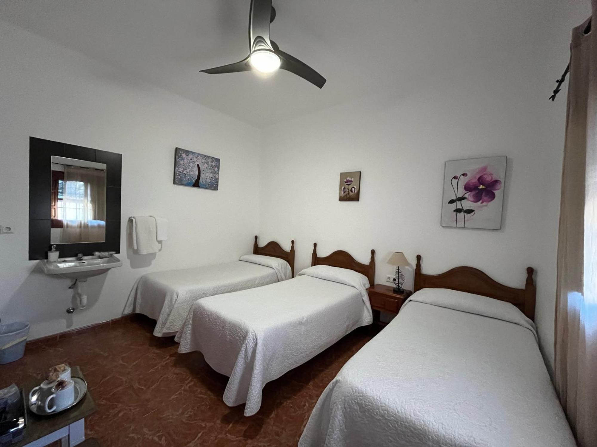 Pension Los Arcos Cordoba Exterior photo